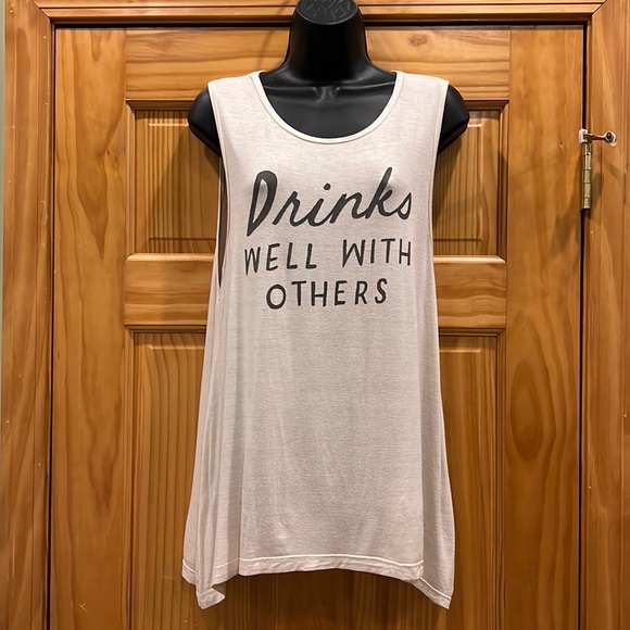 Drinks Well With Others Blush Pink and Gray Lettering Muscle Tee Tank Top - Picture 1 of 5